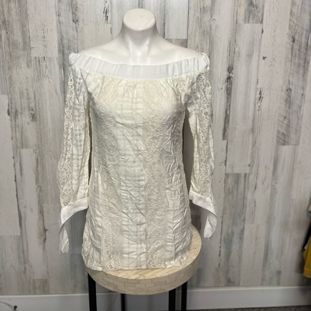 CharlotteโRusse Lace Off Shoulder Mini Dress Womens Extra Small White Tie Cuffs